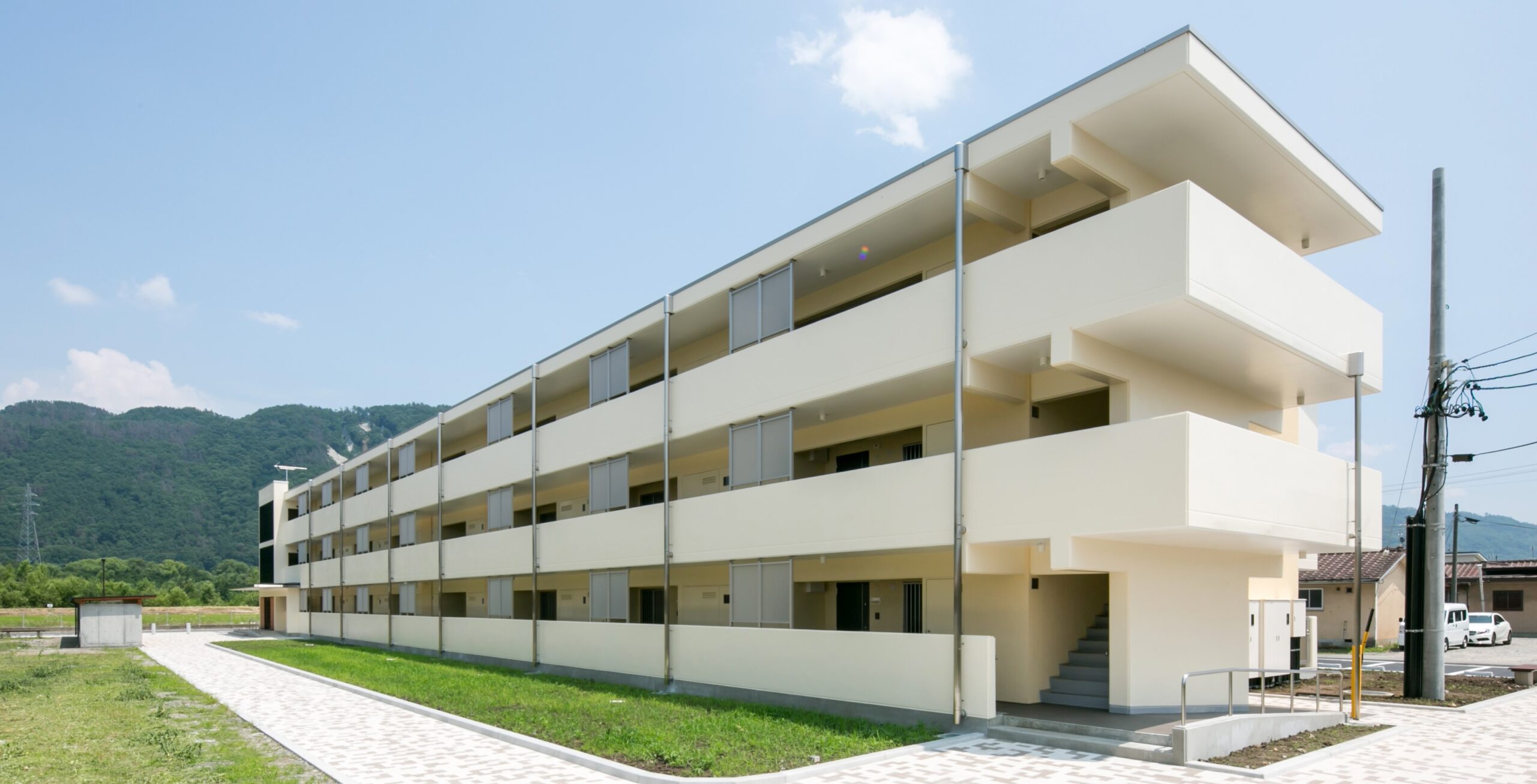 アルプス団地4号棟様